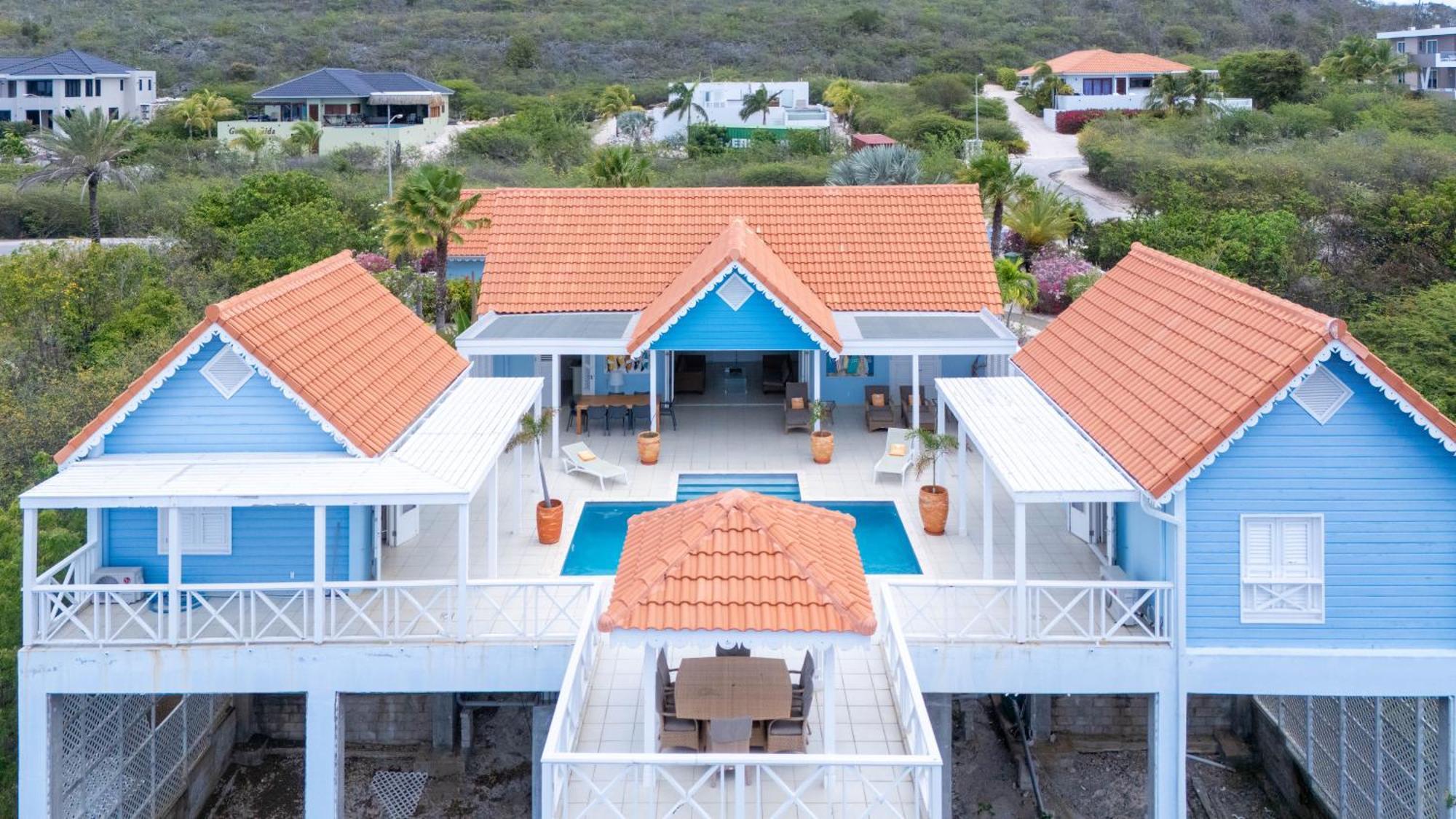 Coral Estate Holidays Willibrordus Pokoj fotografie